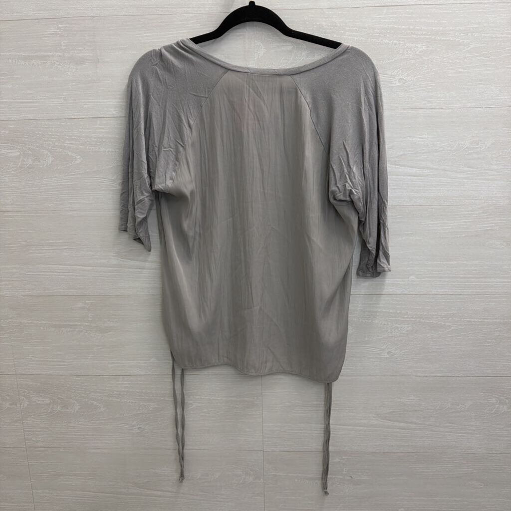 Lola and Sophie Grey V Neck Top Medium