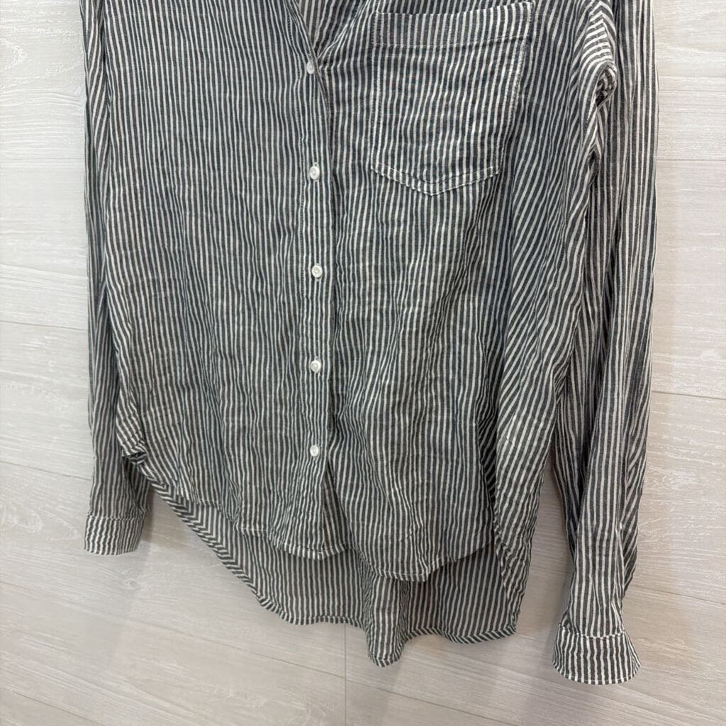 Cloth and Stone Grey/ White Striped Long Sleeve Button Down Top Small