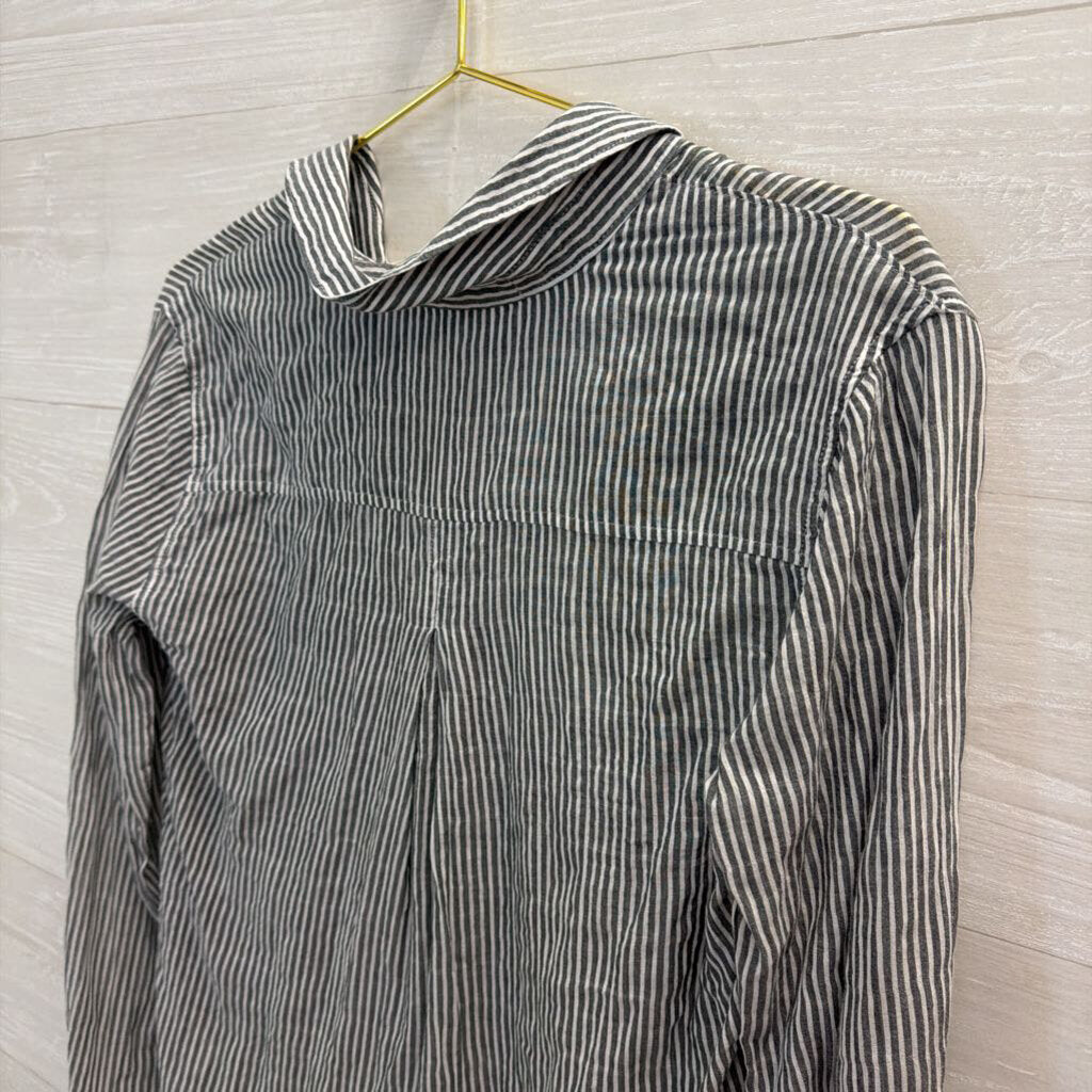Cloth and Stone Grey/ White Striped Long Sleeve Button Down Top Small