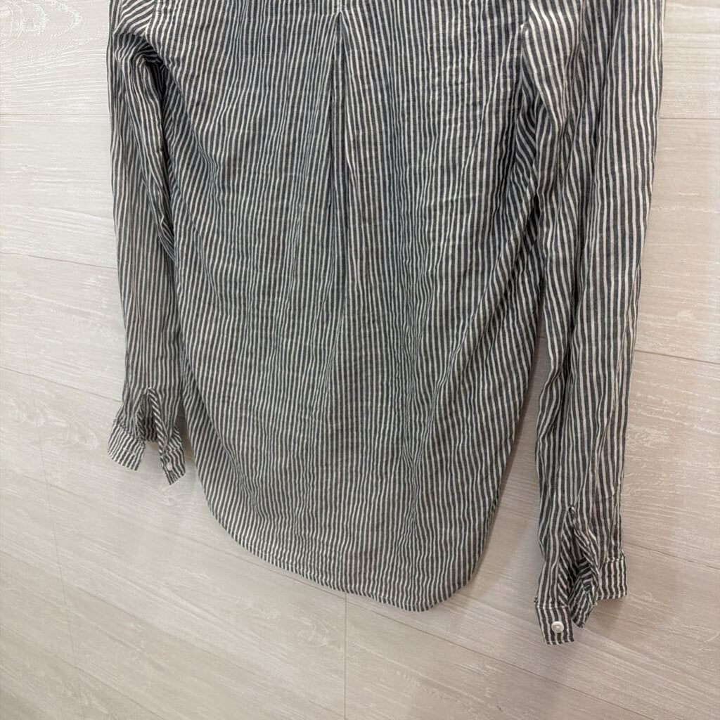 Cloth and Stone Grey/ White Striped Long Sleeve Button Down Top Small