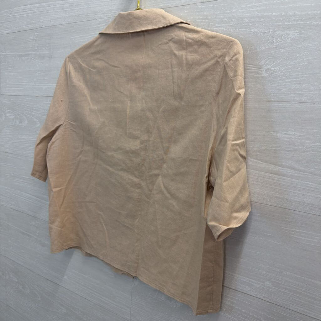 Shade and Shore Beige Short Sleeve Button Down Top/ Shorts Set XS/ S