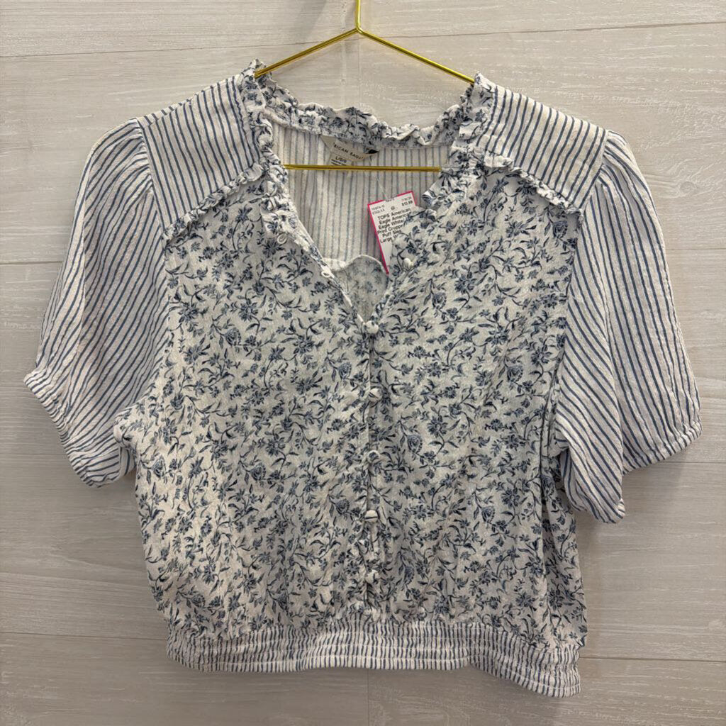 American Eagle White/ Blue Print Cropped Short Puff Sleeve Top Large