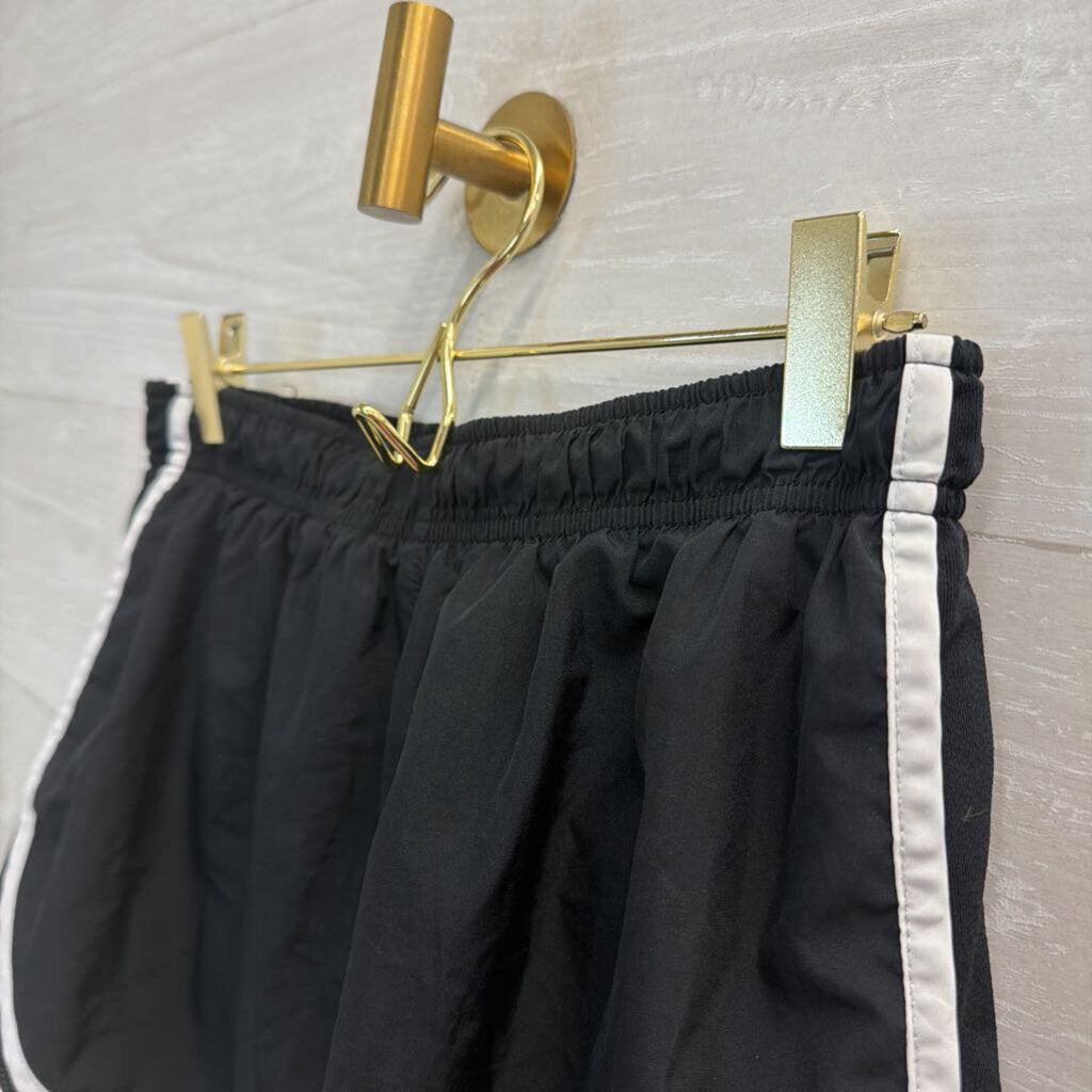 Nike Black/ White Athletic Shorts Medium
