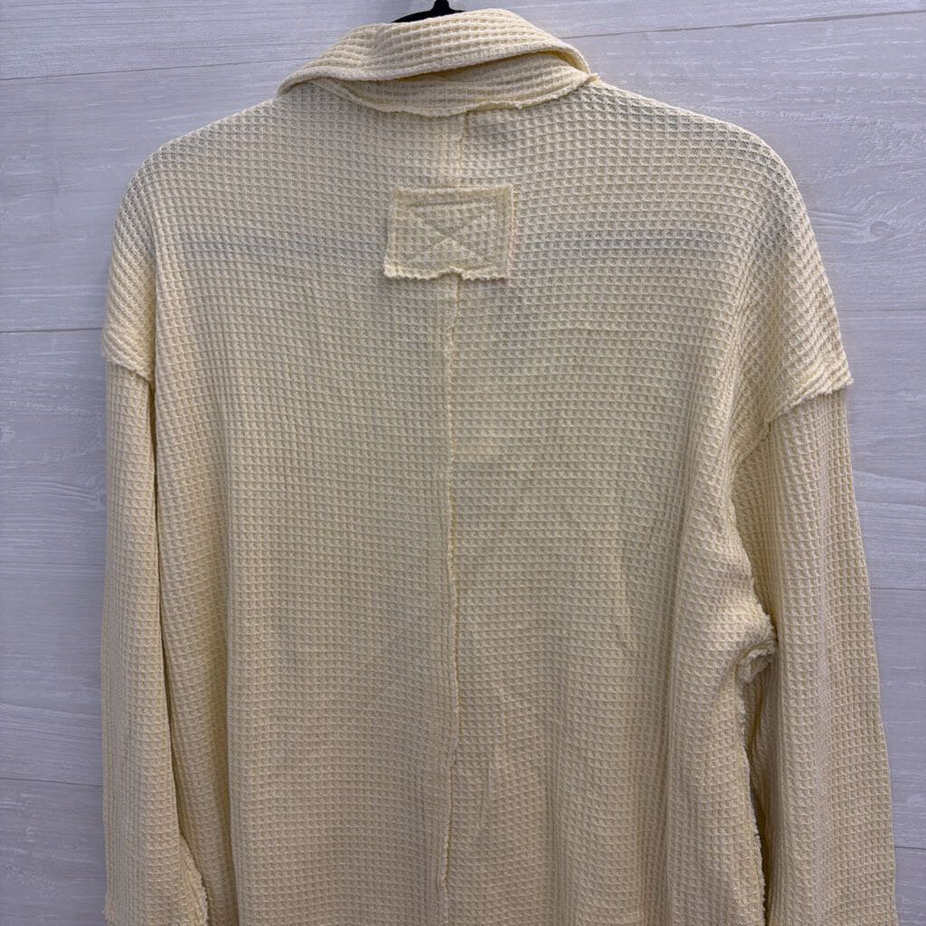 Olive and Oak Yellow Textured Long Sleeve Top Medium