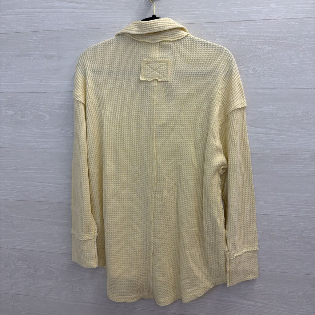 Olive and Oak Yellow Textured Long Sleeve Top Medium