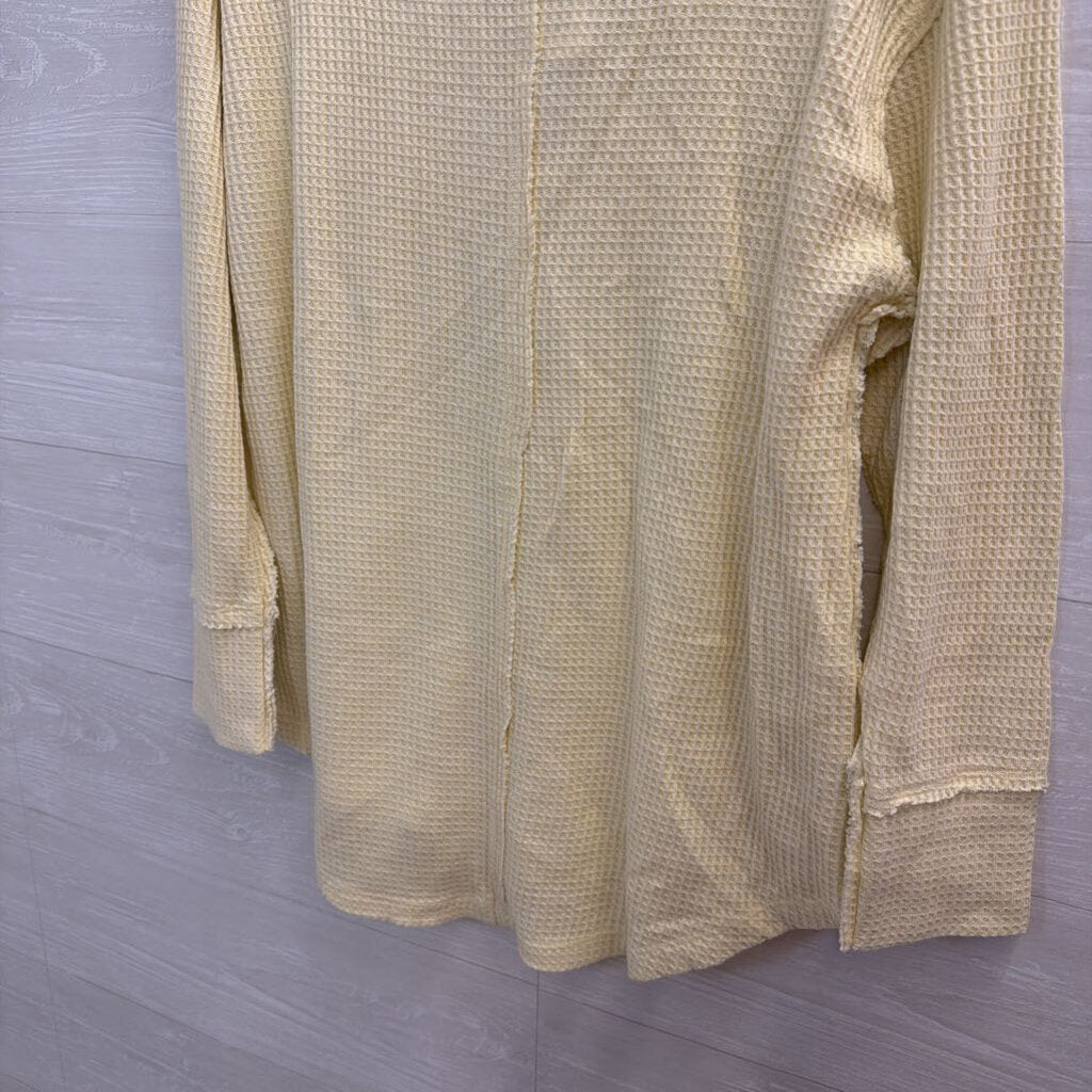 Olive and Oak Yellow Textured Long Sleeve Top Medium