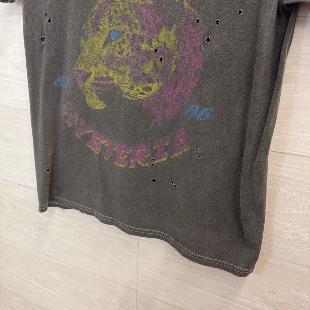Def Leppard Grey/ Multi Distressed Short Sleeve Graphic Tee Small