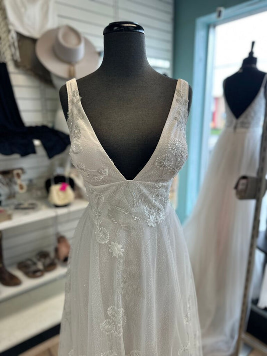 Sparkly Boho Ivory Wildflower Bridal Gown 10