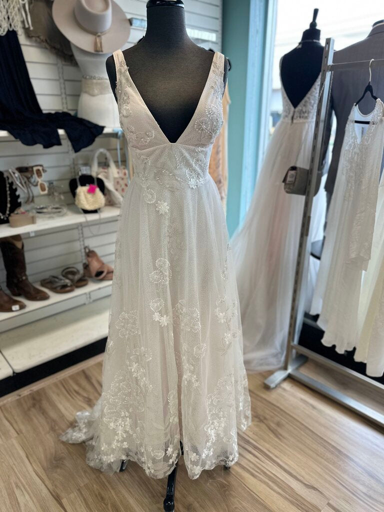 Sparkly Boho Ivory Wildflower Bridal Gown 10