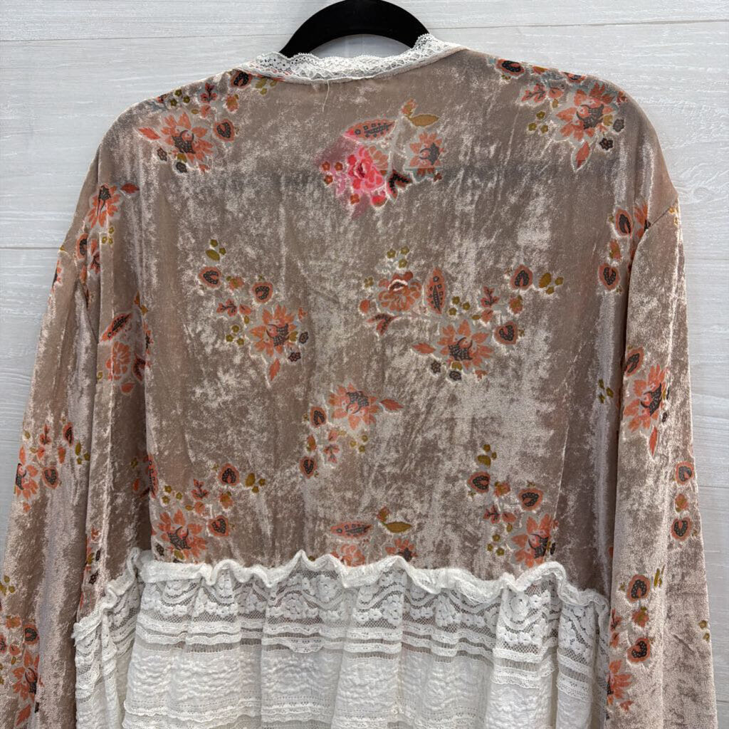 POL White/ Pink Velour Print Embellished Lace Hem Long Sleeve Top Medium