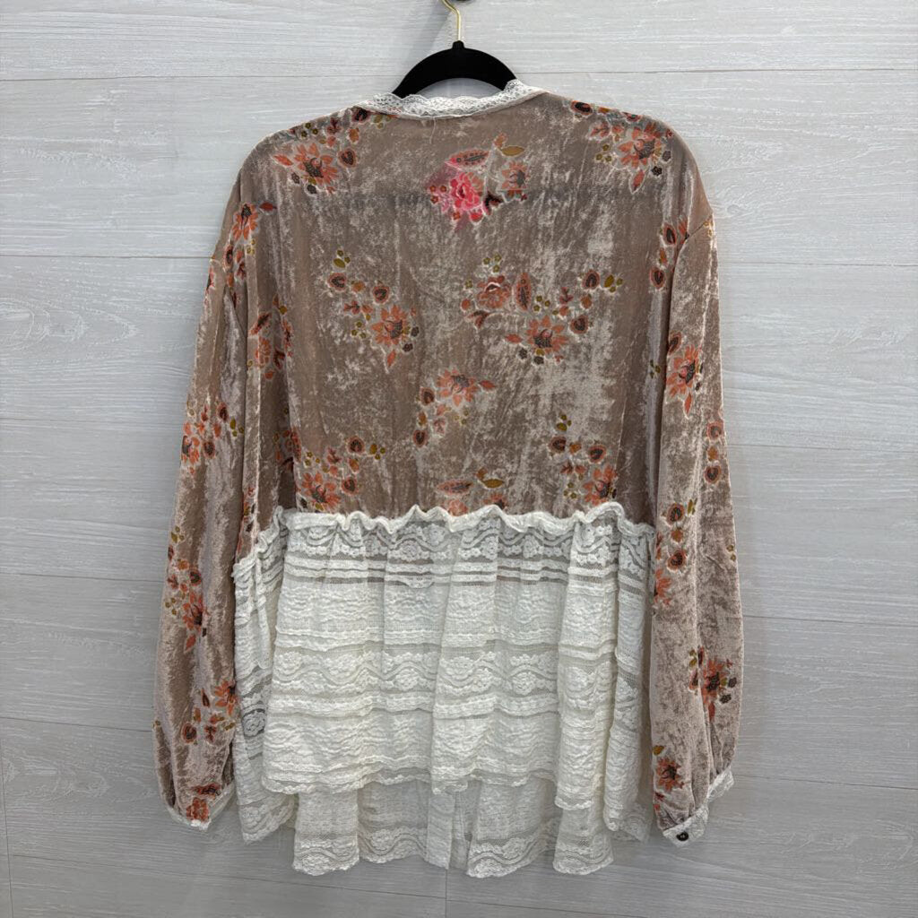 POL White/ Pink Velour Print Embellished Lace Hem Long Sleeve Top Medium