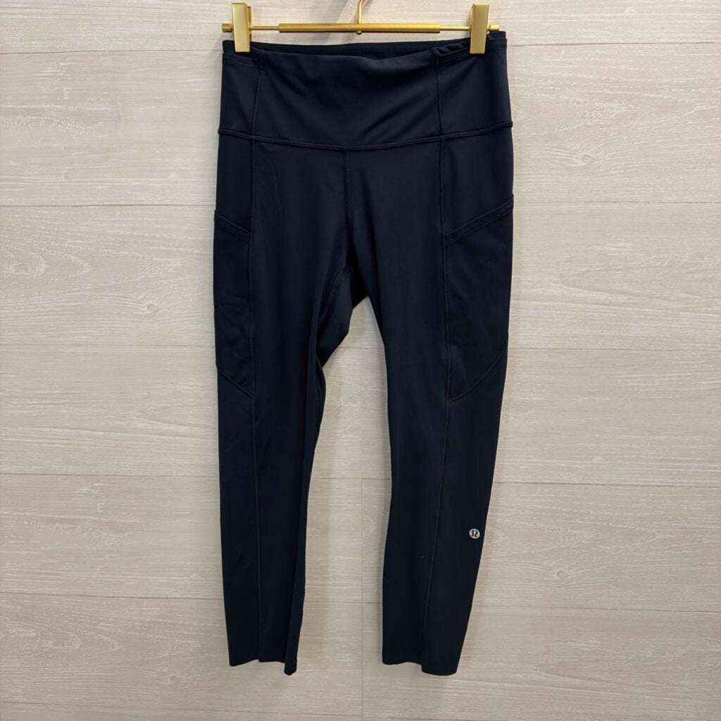 Lululemon Navy Cropped Athletic Leggings 6