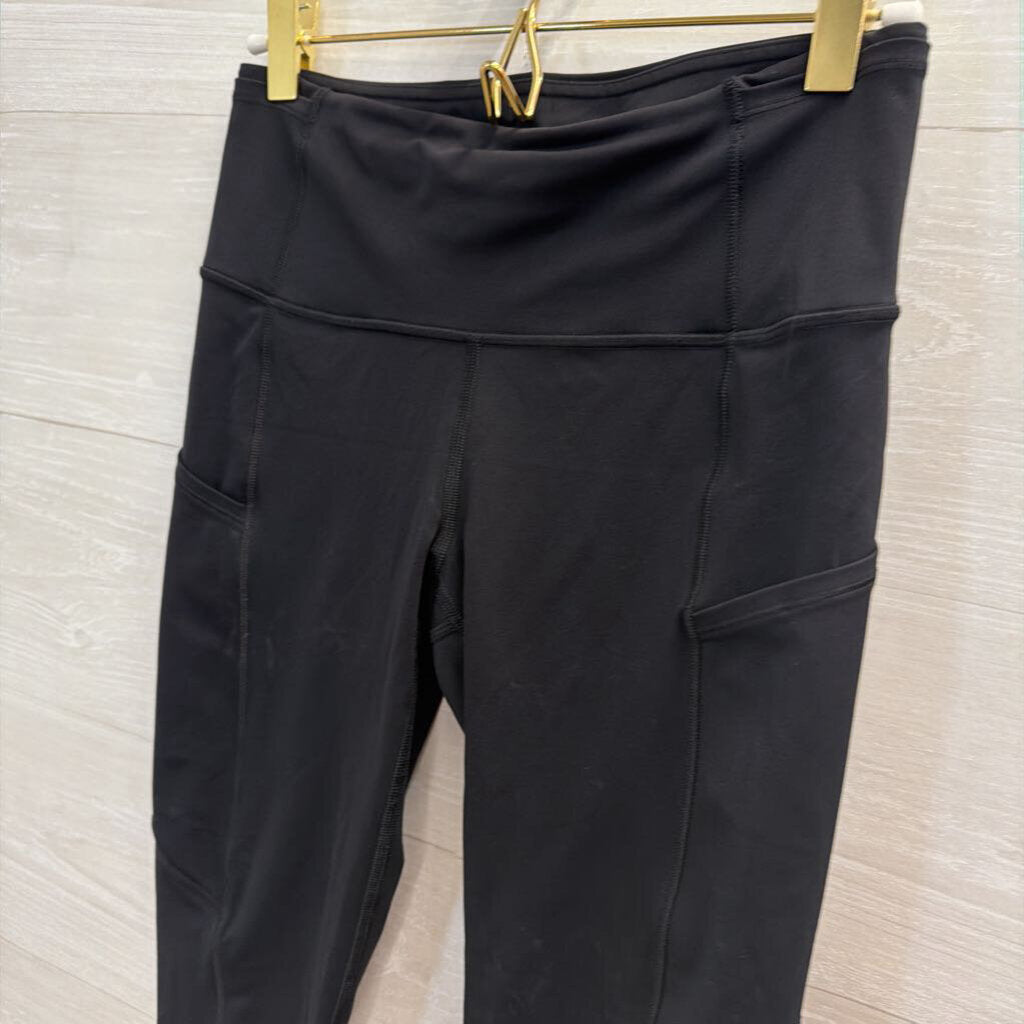 Lululemon Black Cropped Athletic Leggings 6