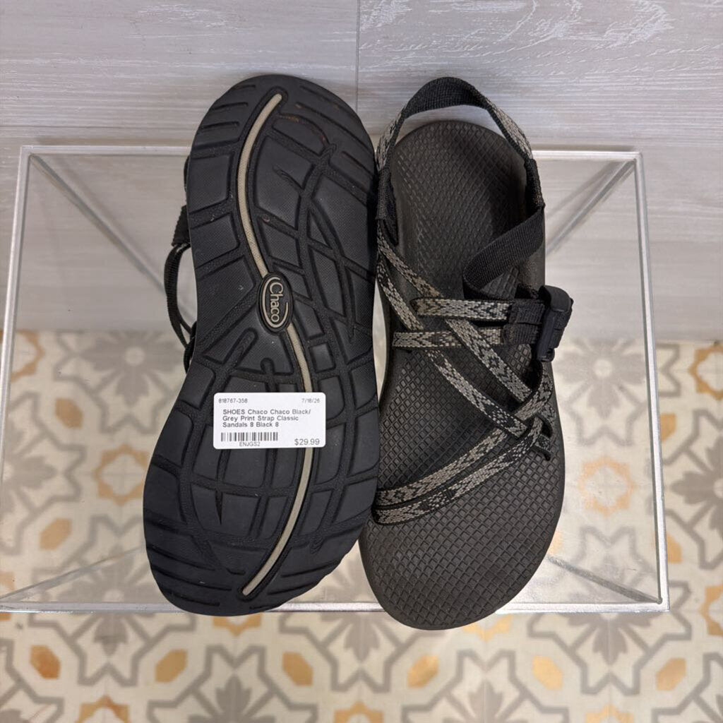 Chaco Black/ Grey Print Strap Classic Sandals 8