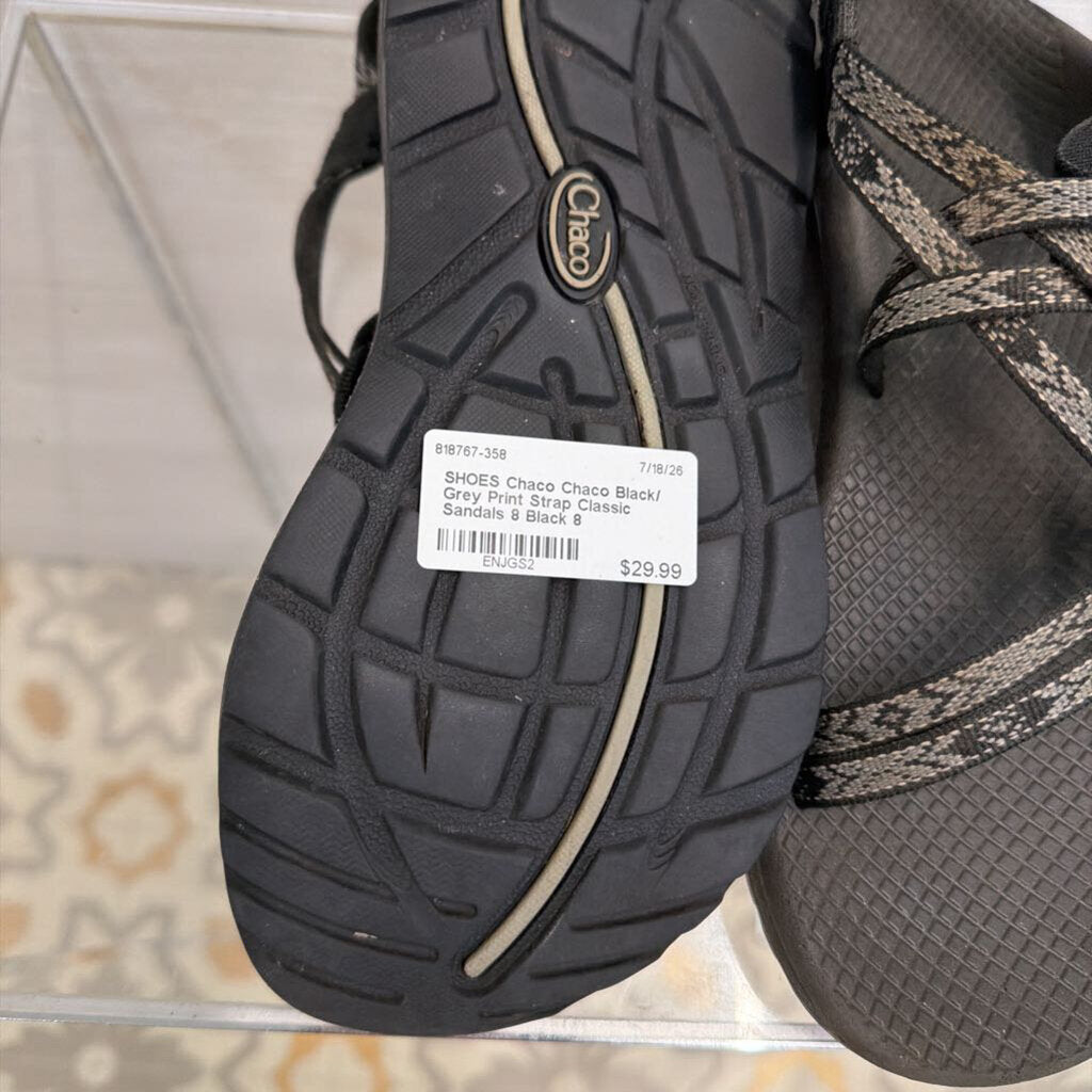 Chaco Black/ Grey Print Strap Classic Sandals 8