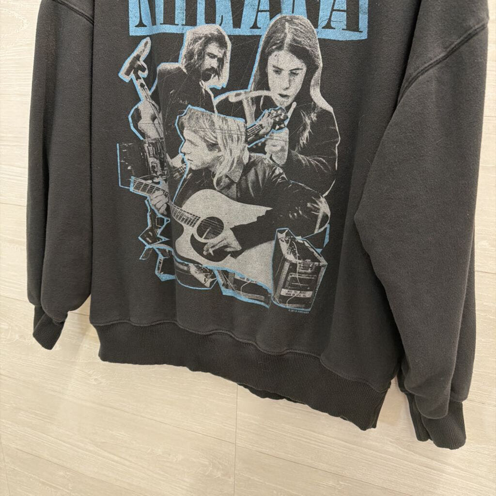 American Eagle Grey Nirvana Graphic Crewneck Sweatshirt Medium