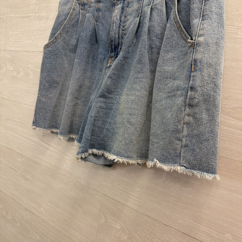 Wild Fable Light Wash High Waisted Denim Shorts 12