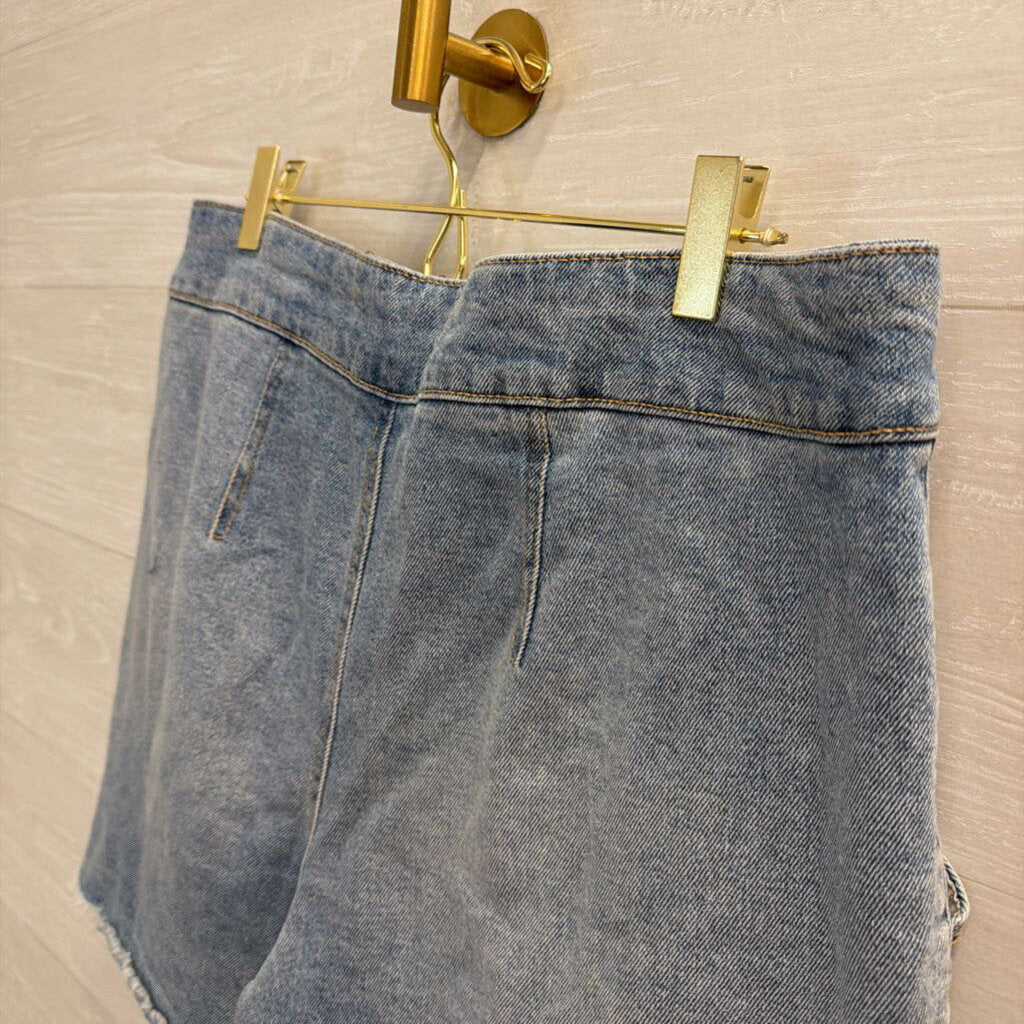 Wild Fable Light Wash High Waisted Denim Shorts 12