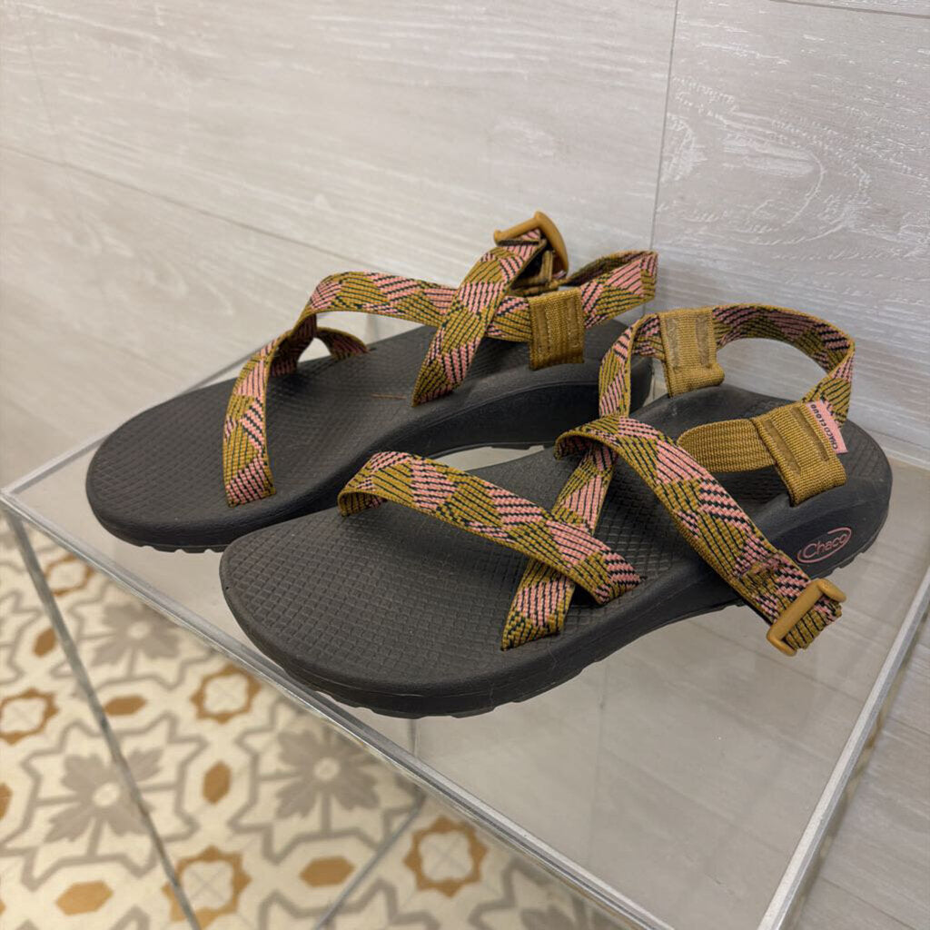 Chaco Grey/ Green/ Pink Print Strap Classic Sandals 9