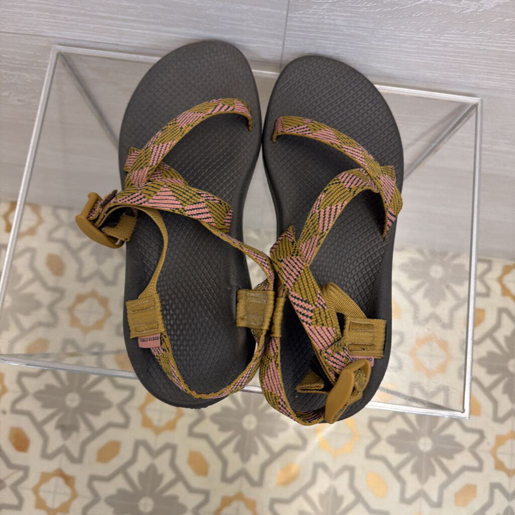 Chaco Grey/ Green/ Pink Print Strap Classic Sandals 9