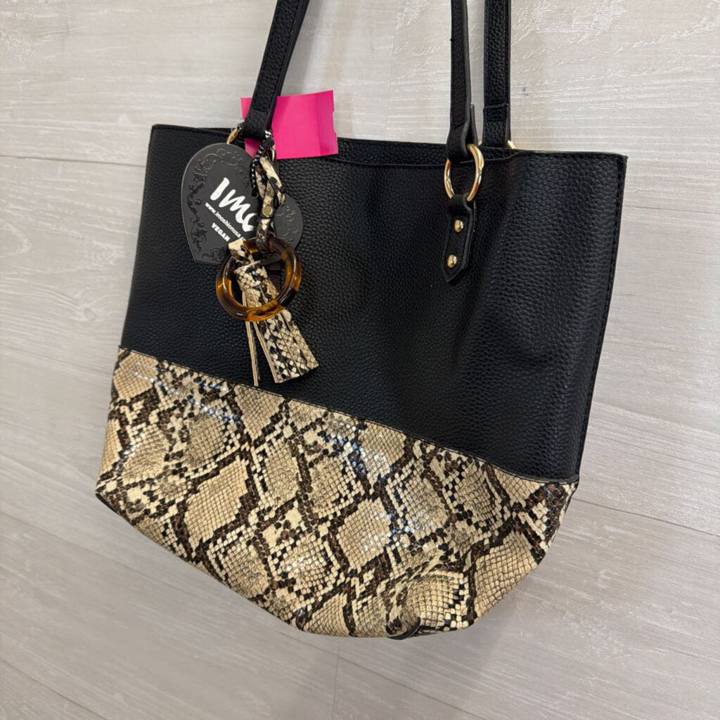 Imo Black/ Snakeskin Reversible Shoulder Purse