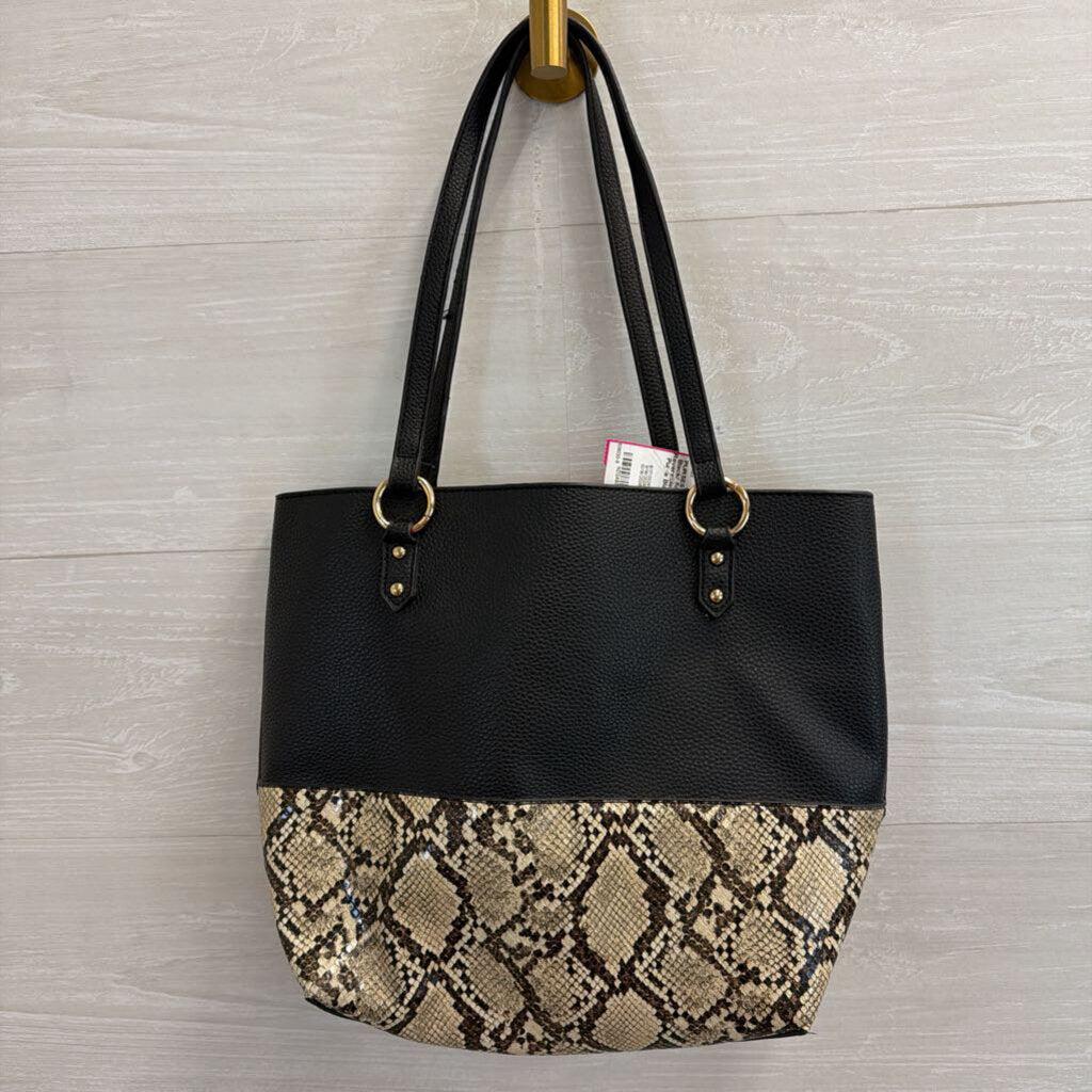 Imo Black/ Snakeskin Reversible Shoulder Purse