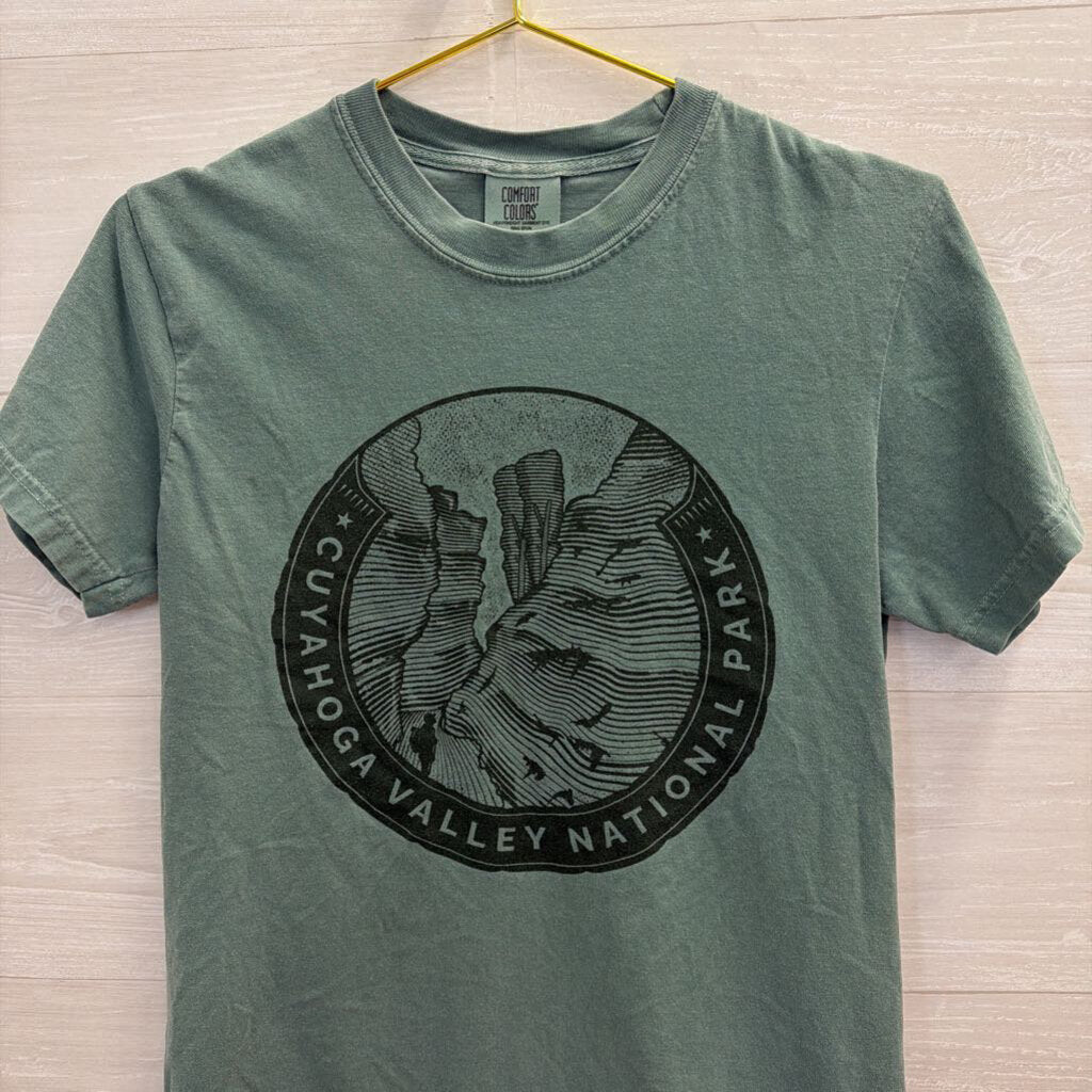 Comfort Colors Green Cuyahoga Valley Short Sleeve Graphic Tee Small