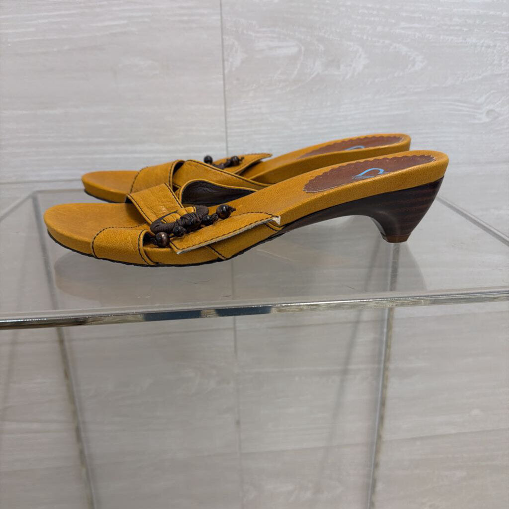 Corazon Azul Yellow Leather Beaded Sandal Heels 38