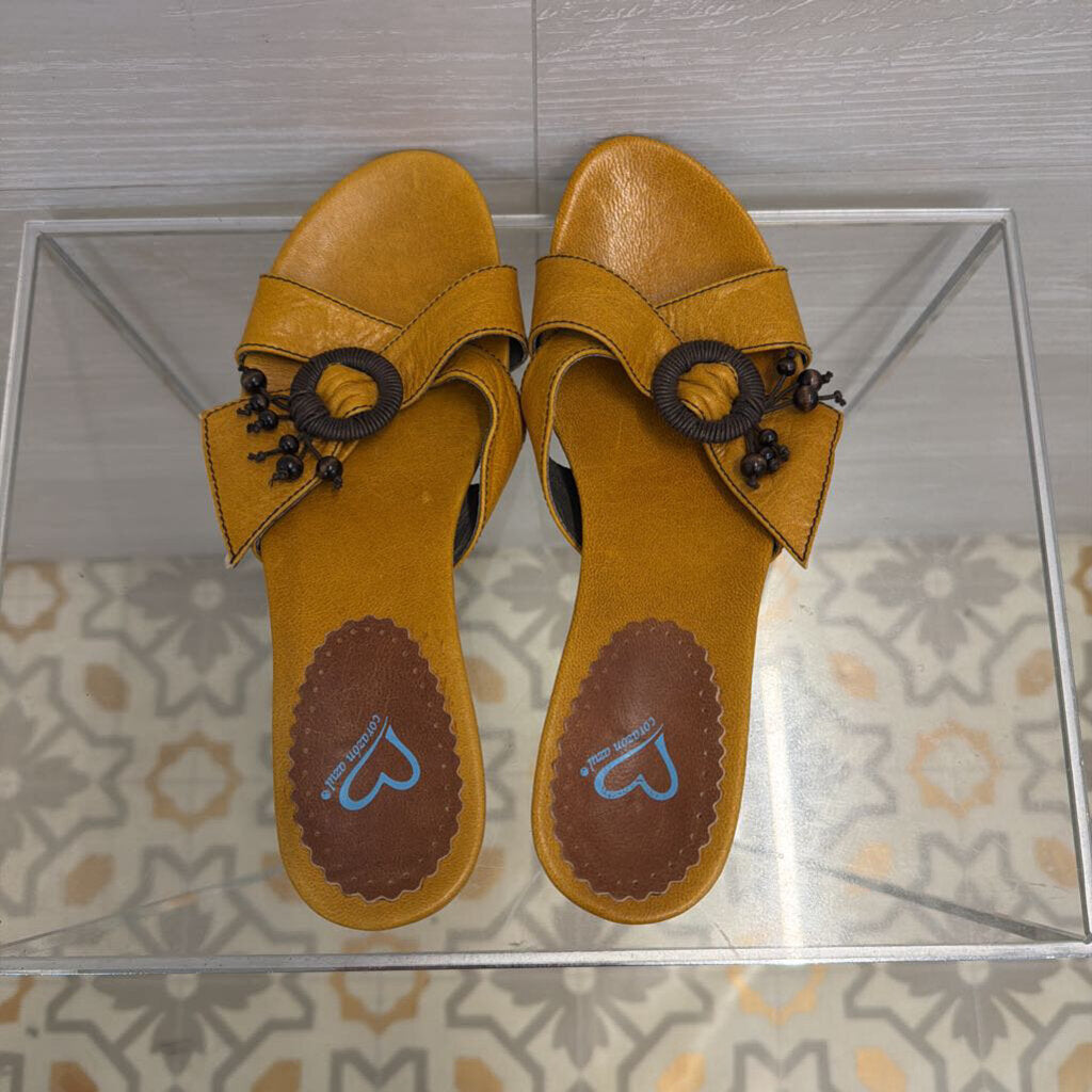 Corazon Azul Yellow Leather Beaded Sandal Heels 38