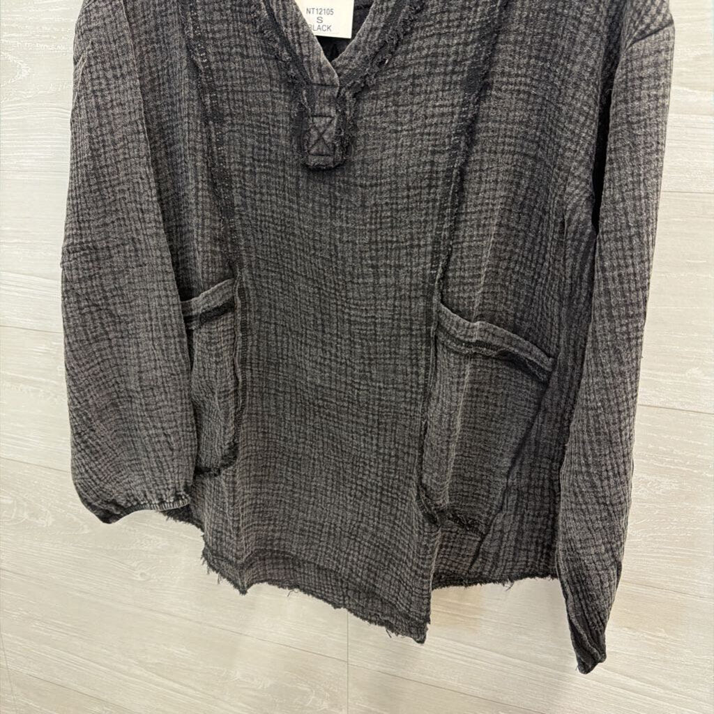 New'm Black Textured Long Sleeve Top Small