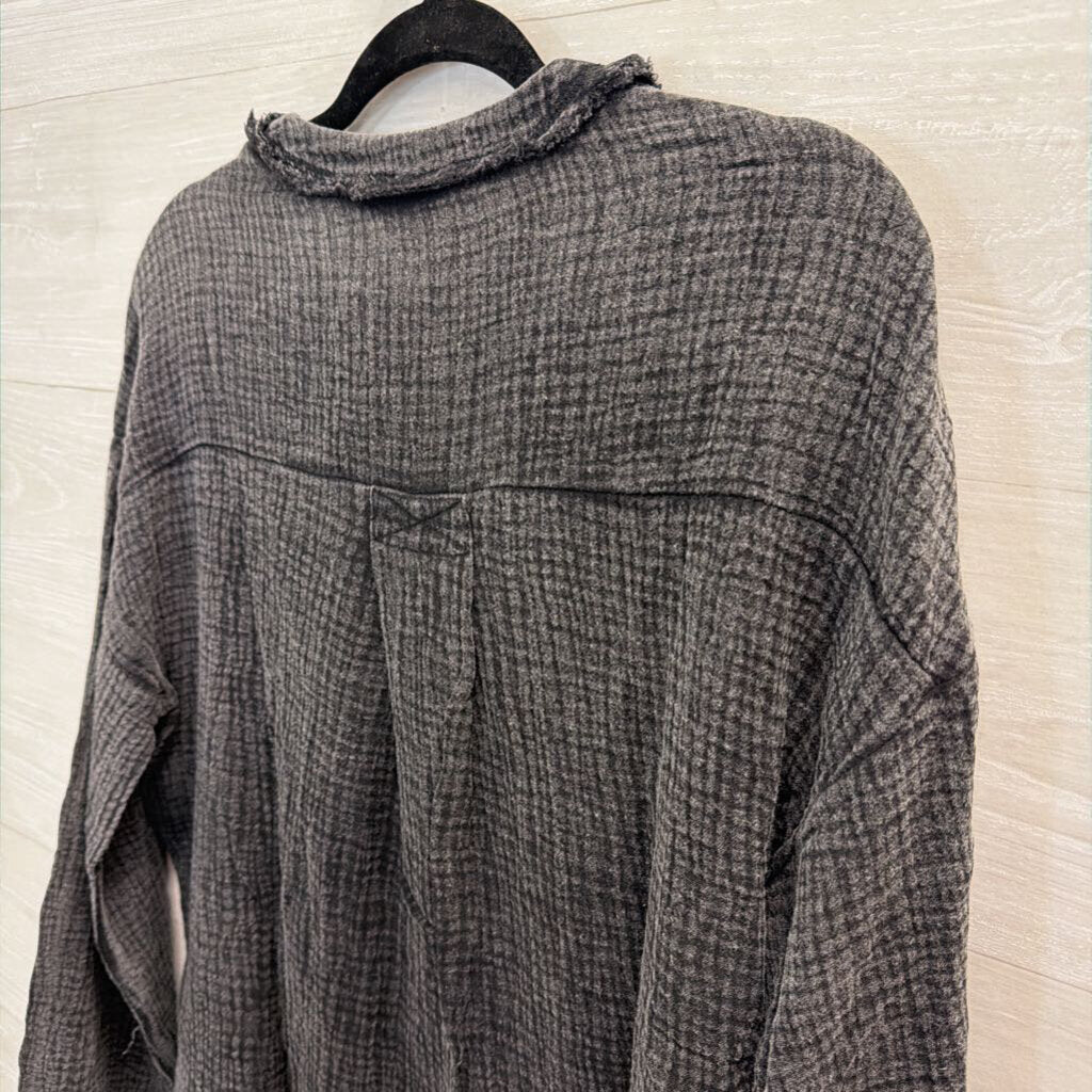 New'm Black Textured Long Sleeve Top Small