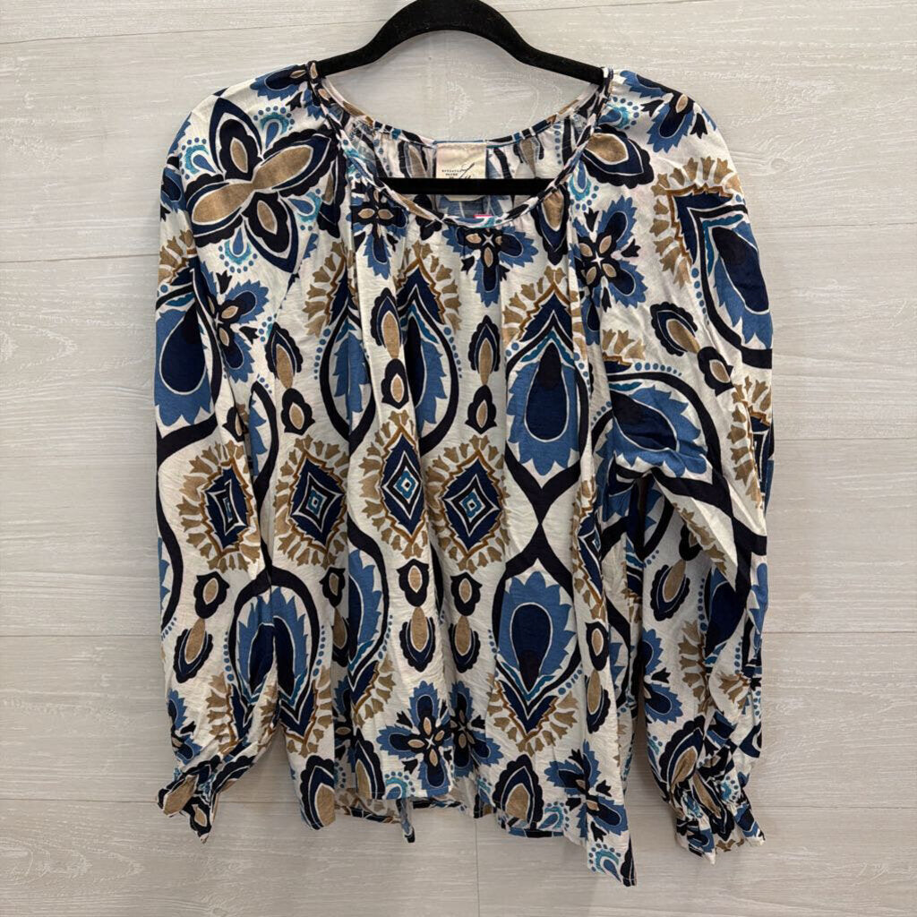 Artistic Works by Lu White/ Blue Print Long Sleeve Top Medium