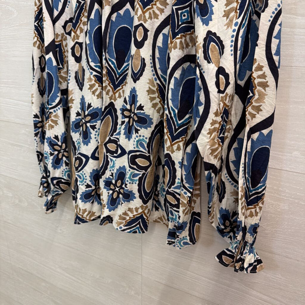 Artistic Works by Lu White/ Blue Print Long Sleeve Top Medium
