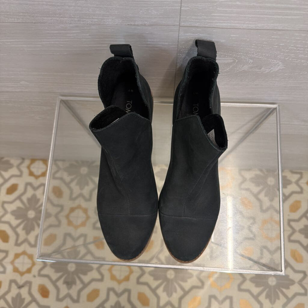 Toms Black Leather Everly Pull On Ankle Boots 7