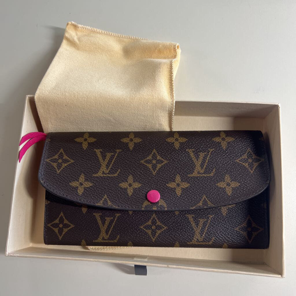 Louis Vuitton Caramel Vernis Zippy Wallet