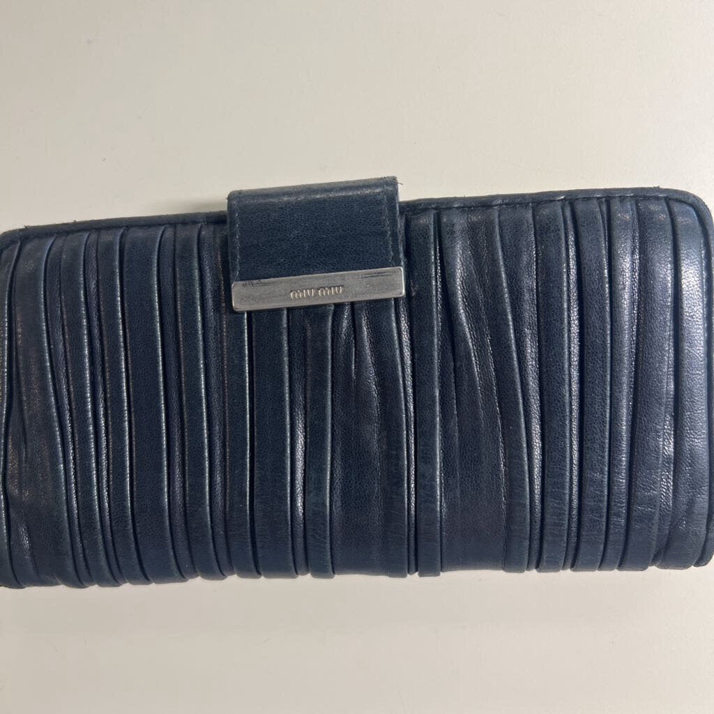 Miu Miu Black Ruched Leather Nappa Gaufre Continental Wallet