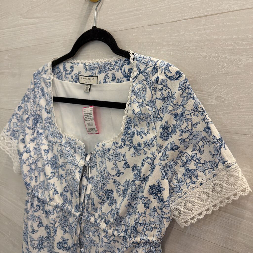 Bagatelle White/ Blue Print Short Sleeve Tie Front Top Small