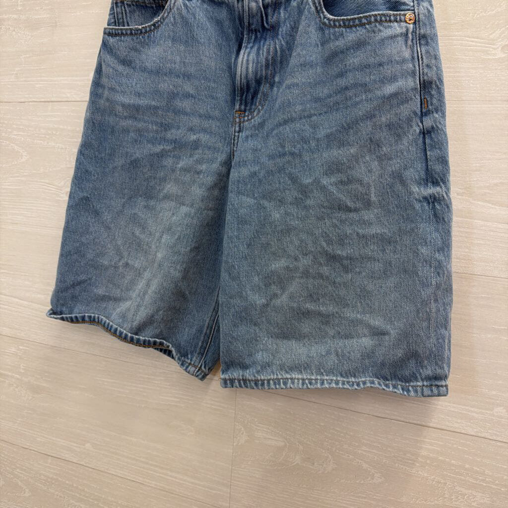 Express Medium Wash Denim Jorts 0