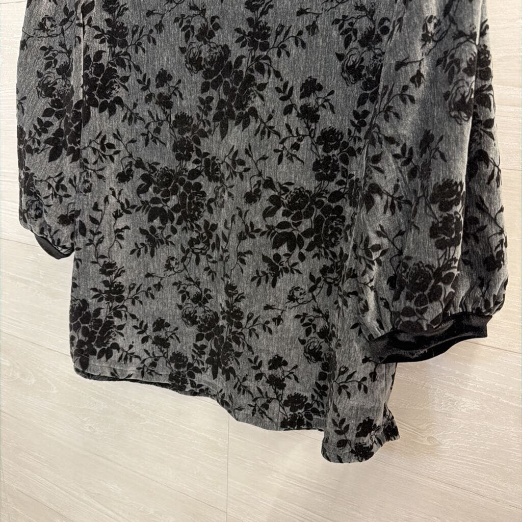Umgee Black Velvet Print Short Puff Sleeve Top Small