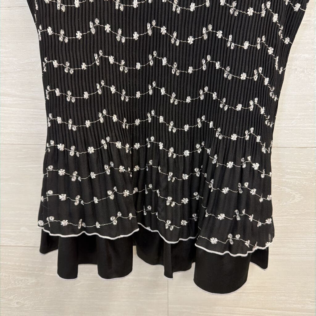 Piano Black/ White Print Pleated Short Sleeve Top Small