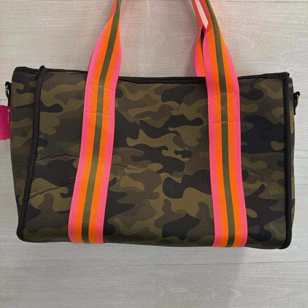 Haute Shore Green/ Multi Camo Print Neoprene Isla Tote Bag