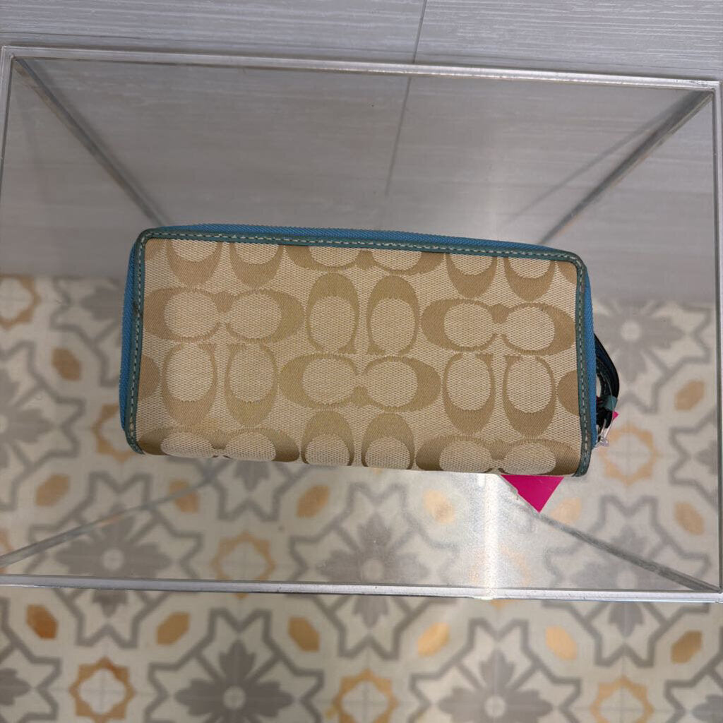 Coach Brown/ Multi Signature Patchwork Clutch Wallet