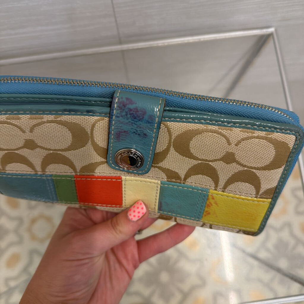 Coach Brown/ Multi Signature Patchwork Clutch Wallet