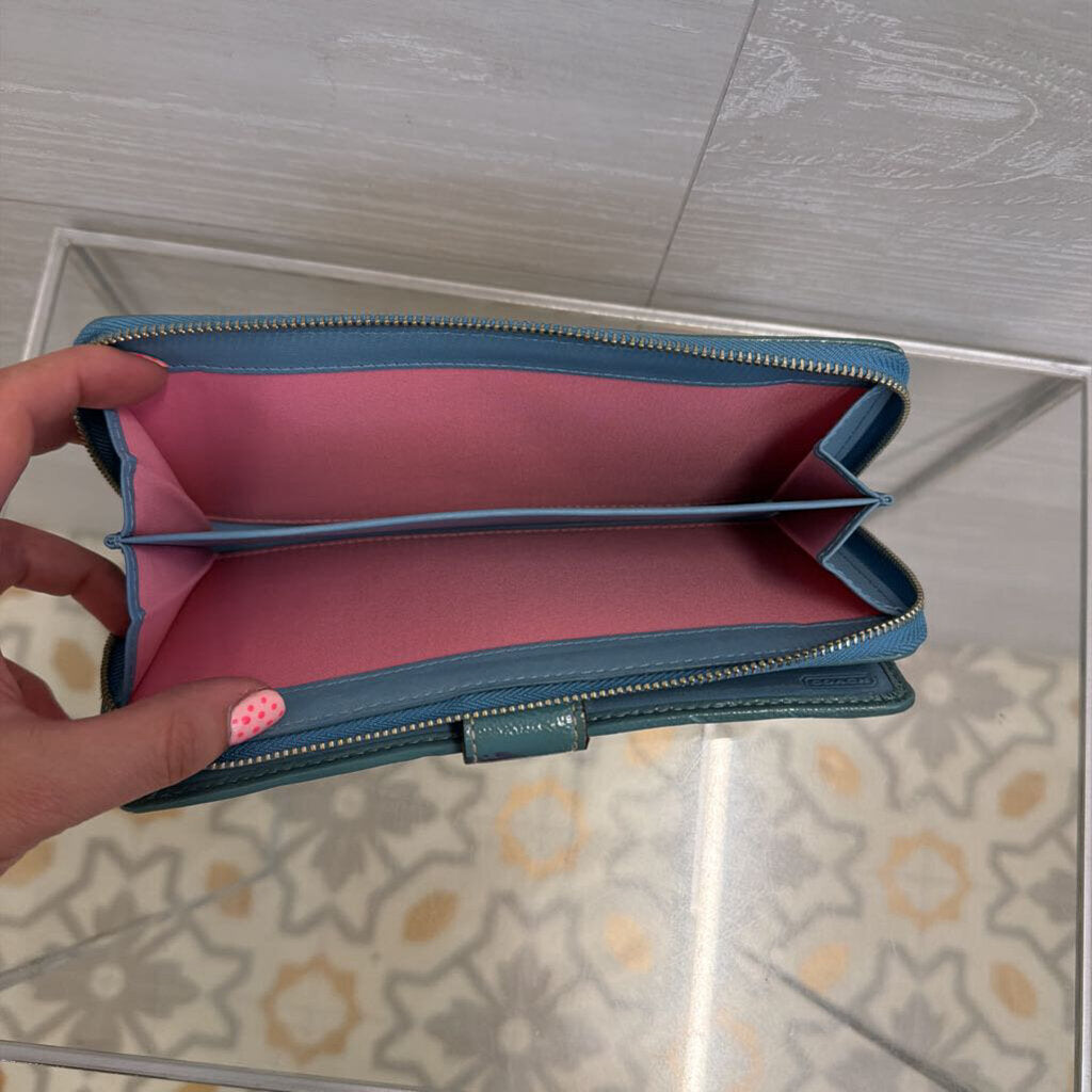 Coach Brown/ Multi Signature Patchwork Clutch Wallet