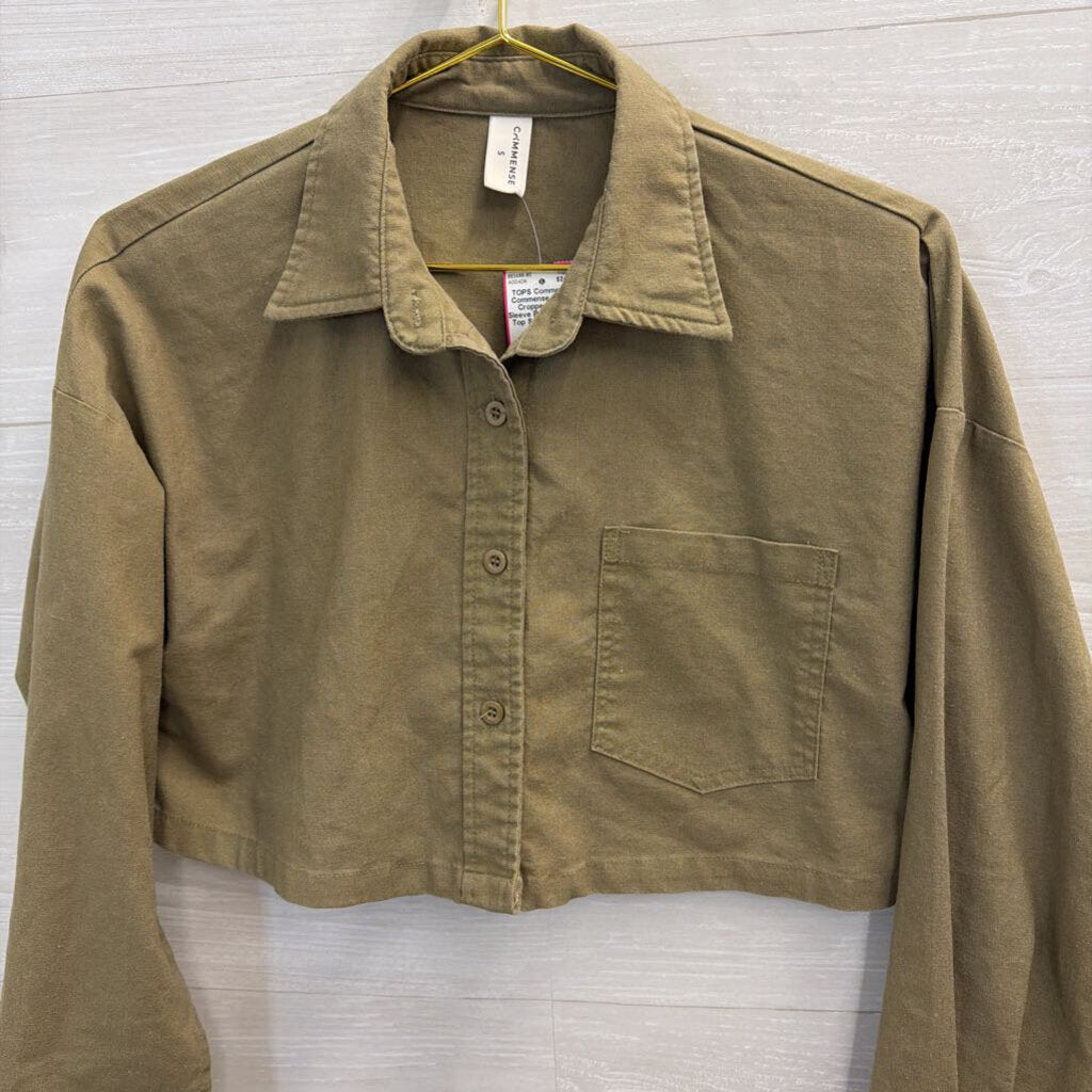 Commense Green Cropped Long Sleeve Button Down Top Small