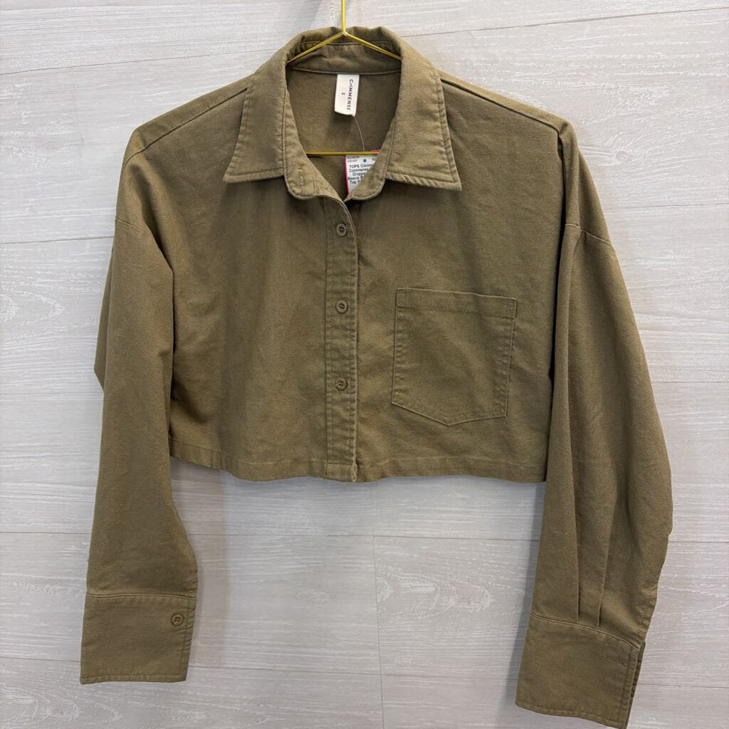 Commense Green Cropped Long Sleeve Button Down Top Small