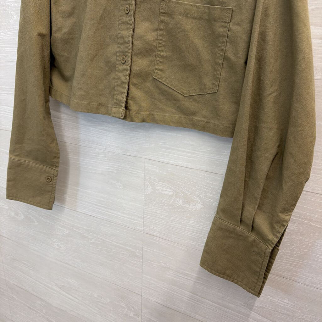 Commense Green Cropped Long Sleeve Button Down Top Small