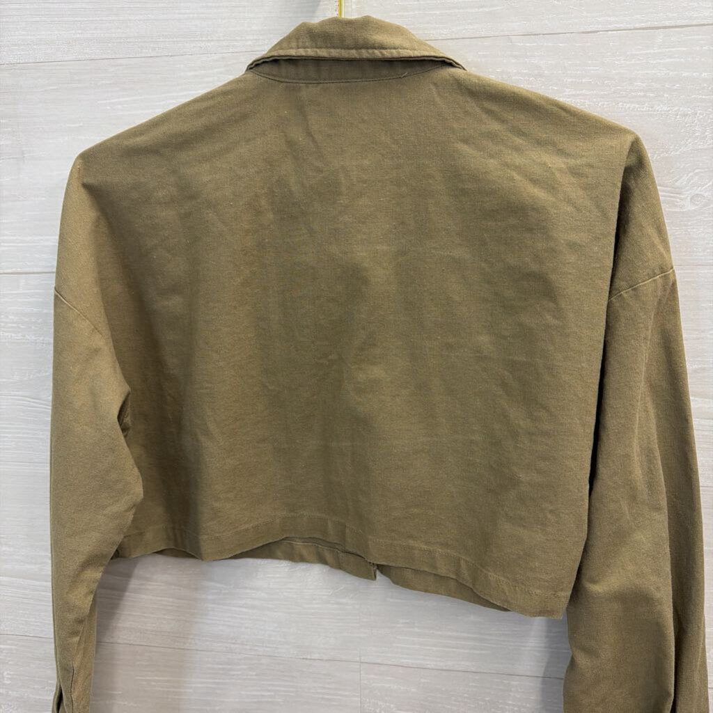 Commense Green Cropped Long Sleeve Button Down Top Small