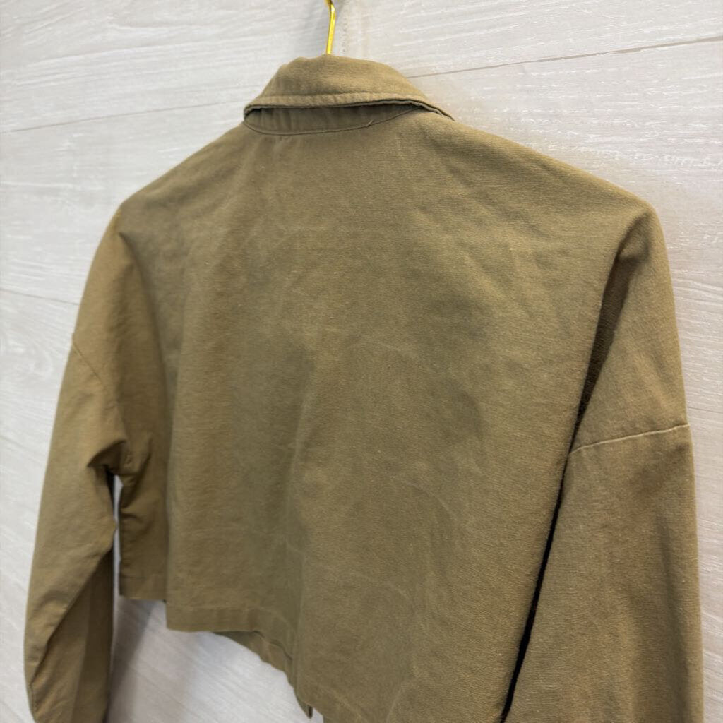Commense Green Cropped Long Sleeve Button Down Top Small