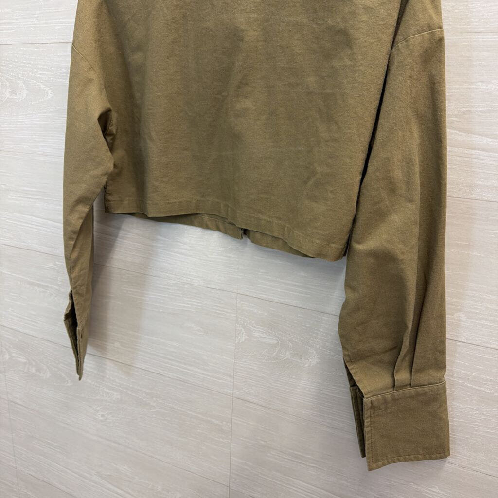 Commense Green Cropped Long Sleeve Button Down Top Small